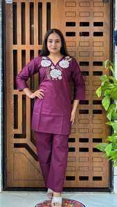 Conjunto de Ropa de Trabajo de Algodón Bordado de Moda para Mujer, Estilo Casual Muy Cómodo, Fabricante Mayorista OEM de la India - Product Image 5