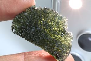 Piedra preciosa de moldavita auténtica-Tektite Moldavite Raw-Energía curativa República Checa Rough - Moldavite para fines de joyería Raw - Product Image 6