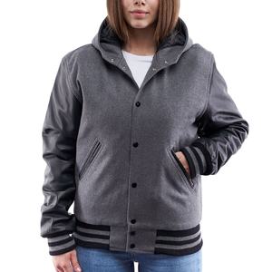 Veste universitaire à capuche pour femme sur mesure avec tissu en laine Manches noires Coupe-vent et écologique Veste d'hiver - Product Image 4