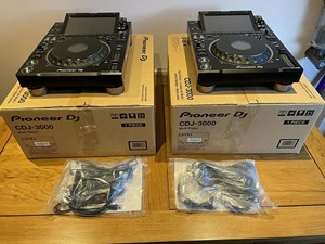 Pioneers CDJ 3000 Multi Player Pioneer DJM A9 DJ Mixer - Product Image 4