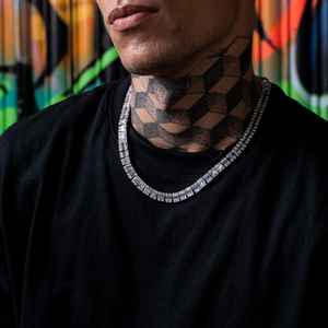 Mejor diseño de alta calidad corte esmeralda Moissanite diamante tenis cadena Hip Hop joyería - Product Image 4