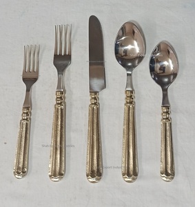 Juego de cubiertos de metal hechos a mano con mango de latón, acabado plateado para el hogar y hoteles, juegos de cubiertos de mesa - Product Image 2