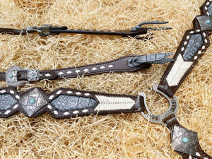 Pechera de Caballo Estilo Inglés Clásico, Arnés de Cinco Puntos con Inserciones Elásticas, Malla de Nailon, PVC, Material de Acero Inoxidable - Product Image 3