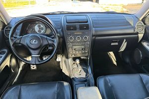 Lexus IS 300 2005 Usado, 52300 Millas, Motor 2JZ de 6 Cilindros, Propiedad de California - Product Image 4