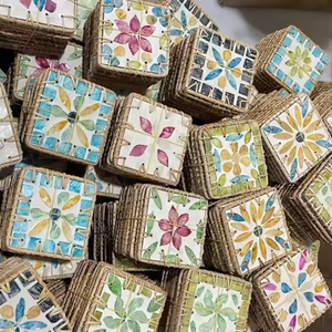 Ensemble de sous-verres en laque de rotin fait à la main Meilleure vente Style de fleur en osier pour hôtels et restaurants Fabriqué au Vietnam - Product Image 1