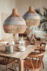 Abat-jour en rotin tissé bleu et blanc pour la décoration de la maison, luminaire suspendu, lampe de plafond, lumière pour hôtel de villégiature, tissé par des Vietnamiens - Product Image 6