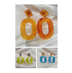 Suministro Directo de Fábrica de Pendientes de Resina de Estilo Vintage para Chicas, Uso Clásico de Moda, Disponible a Precio de Exportación - Product Image 1