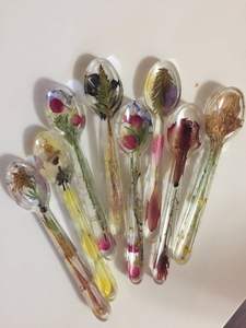 Handcrafted 100% Resin Salad Servers Set for Home and Hotel Use Includes Ice Cream <b>Spoon</b> for Salad <b>Serving</b> - Product Image 4