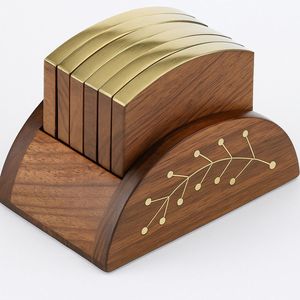 Sous-verres classiques en bois de noyer très vendus avec support, tapis carrés et coussinets écologiques pour la maison, la cuisine et les tables à manger - Product Image 5