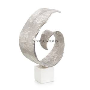 Venta caliente de alta calidad chapado en oro de alta resistencia de Metal manos diseñador escultura Hogar y Hotel Mesa decoración suministros de la India - Product Image 5