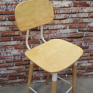 Silla de Madera de Alta Calidad para Restaurante, Cafetería, Diseño Moderno y Minimalista, con Respaldo y Reposapiés, Modelo GCFGC36 - Product Image 2