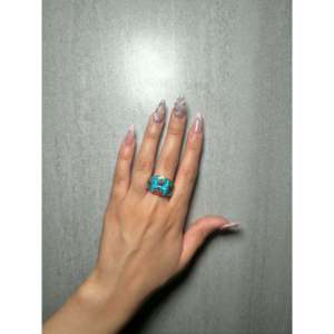 Anillo de Plata de Ley con Turquesa Multicolor y Patrón Geométrico de Platino, Joyería Fina Navajo, Talla 7.5, para Uso Diario - Product Image 4