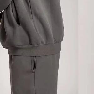 Ensemble short et sweat à capuche en coton polaire avec broderie personnalisée pour l'hiver Ensemble short et sweat à capuche unisexe personnalisé Survêtement - Product Image 2