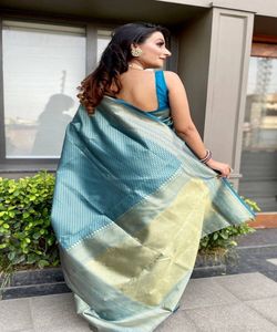 Banarasi Soie Jacquard Saree avec Chemisier Femmes Porter Dames Fête Festival Usage Quotidien Doux Coton Soie Sari En Gros Bas Prix Alphanumero - Product Image 1