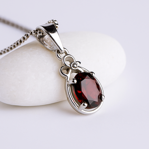 จี้รูปไข่ประดับพลอยโกเมนสีแดงธรรมชาติ ทำจากเงินแท้ 925 ชุบโรเดียม เครื่องประดับมินิมอลสำหรับงานแต่งงาน - Product Image 2