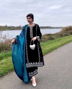 ชุดเดรสปาร์ตี้ออกแบบใหม่ล่าสุดของอินเดียชุดสูทดูปตาในงานปักลายเลือกได้ตามต้องการ - Product Image 3