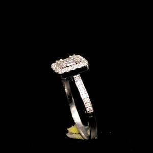 Haute joaillerie de luxe pour femmes prix de gros diamant rond naturel bague de fiançailles rectangulaire Style classique pour la fête de mariage - Product Image 5