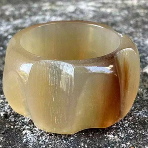 Anillo de Cuerno de Búfalo Pulido, Joyería para Fiestas, Bodas y Aniversarios, Color Natural, Gran Venta - Product Image 1