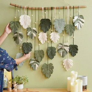 Colgantes de pared decorativos hechos a mano de tela de metal MDF y madera de pino de acacia de mango con acabados de primera calidad - Product Image 1