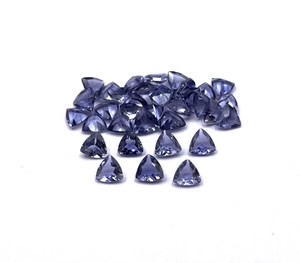Lot de pierres précieuses en vrac coupe trillion d'iolite naturelle 3-8 MM bleu pour la fabrication de bijoux - Product Image 1