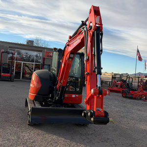 รถขุดขนาดเล็ก Kubota U48 5 รุ่นใหม่ ทรงพลัง น้ำหนัก 4.8 ตัน เครื่องยนต์ดีเซล กำลัง 40.4 แรงม้า ระบบ Zero Tail Swing ควบคุมไฮดรอลิกอย่างราบรื่น - Product Image 6