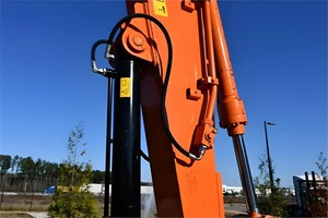 Excavadora Hitachi 2019 de segunda mano en buen estado de buena calidad a la venta con envío - Product Image 3