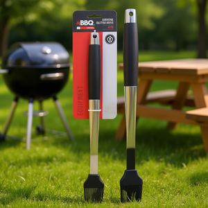 Brosse de cuisine en silicone chromée et noire 41 cm Accessoires BBQ C04000100 - Product Image 3