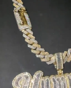 Colgante Unisex de Plata 925 con Letra Personalizada Iced Out, Cadena Cubana, Diamante Moissanita VVS, Elegante Estilo Hip Hop - Product Image 4