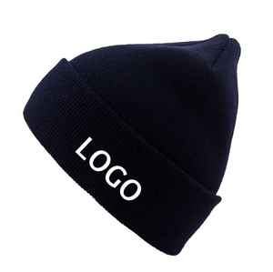 Gorro de mezcla de lana personalizado de la mejor calidad para hombres invierno cálido bordado 3D hecho Pakistán para viajes playa escenas de negocios - Product Image 3