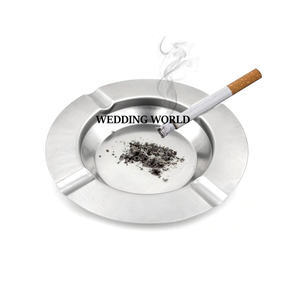 Cenicero de forma redonda dorado y negro de calidad superior hecho a mano nuevo Cenicero clásico elegante al por mayor nuevo Cenicero de Metal - Product Image 2