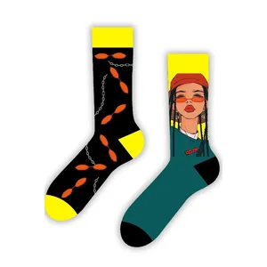Chaussettes respirantes colorées pour femmes, usage quotidien, simples, rayées, brodées de dessins animés, tresses Rasta des deux côtés, taille unique - Product Image 1