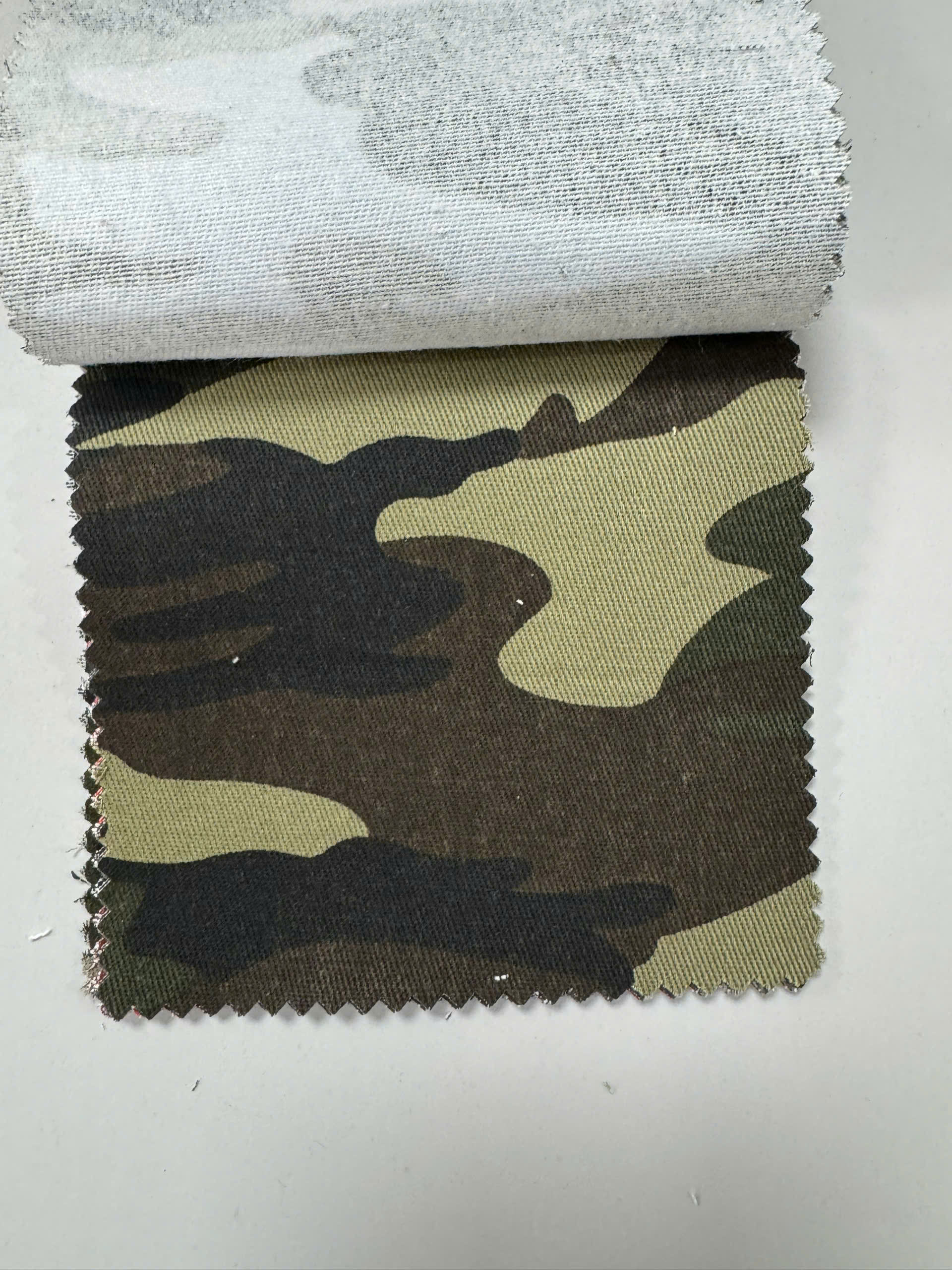 ลายพราง