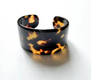 Brazalete de resina hecho a mano de la mejor calidad, nuevo diseño de moda para mujer, patrón de modelo, nueva llegada - Product Image 4