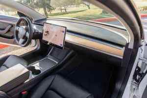 รถยนต์เทสล่า โมเดล 3 ปี 2024 สภาพดี ใช้งานน้อย - Product Image 3