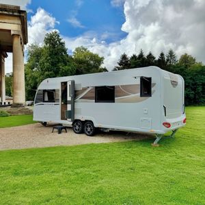 Remolque Móvil Confortable para Acampar al Aire Libre y Viajar, Caravana Urbana, Casa Rodante sobre Ruedas - Product Image 5