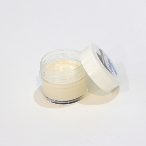 ครีมขัดรองเท้าสูตรอ่อนโยน 35 กรัม สำหรับดูแลเฟอร์นิเจอร์หนัง - Product Image 1