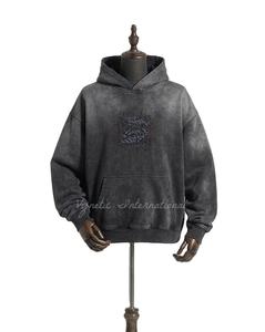 Sweat à capuche homme gris anthracite coupe classique streetwear, logo personnalisé, délavage acide, grammage lourd, 100% coton molletonné avec poche - Product Image 1