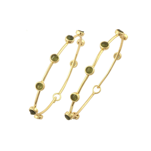Pulsera abierta de moldavita verde natural en bruto, chapada en oro sobre latón, joyería minimalista hecha a mano, venta al por mayor. - Product Image 1
