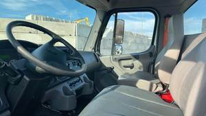 Camion tracteur diesel longue portée 6x4 avec cabine couchette pour transport routier lourd - Product Image 3