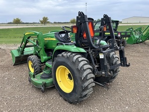 Utilisé pour le tracteur à roues John Deere 3720 avec composants principaux du moteur - Product Image 2