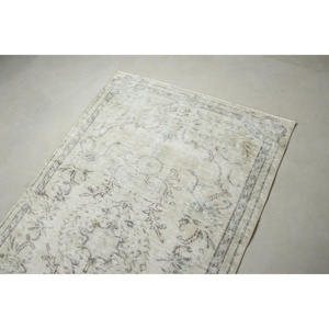 Tapis turc vintage 3,8x6,46 pi (117x197 cm), tapis gris et blanc à pois - Product Image 5