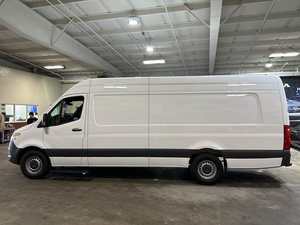 Mercedes-Benz Sprinter 2500 de haute qualité, nouveau modèle 2023, toit haut, empattement de 170 pouces, extensible - Product Image 2