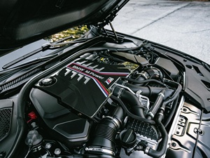 2025 Certificado, Usado, Limpio, Gasolina, Turbo, 300-400 CV, V8 Biturbo, Tracción Total, Interior de Cuero Claro, Control de Crucero Adaptativo, R17 - Product Image 5