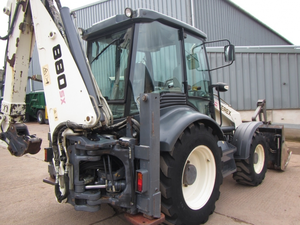 Chargeuse-pelleteuse Terex 880SX d'occasion, 100 CV, 4x4, diesel, chargeuse de chantier, excavatrice à vendre - Product Image 4