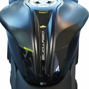Adesivi 3D Personalizzati per Serbatoio Compatibili con Triumph Daytona 660 2024 - Product Image 1