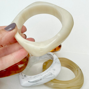 Bracelets en résine transparente brillante et mate Bracelets en résine faits à la main élégants accessoires élégants pour femmes - Product Image 6