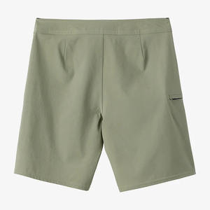 Shorts de sport décontractés pour hommes, shorts de plage personnalisés de haute qualité pour hommes, extensibles dans 4 directions, imprimés par sublimation, motif uni, shorts de surf haut de gamme - Product Image 6