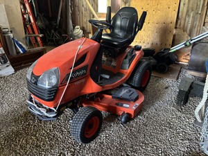 รถตัดหญ้าแบบนั่งขับ Kubota T2290 เครื่องยนต์เบนซิน 4 จังหวะ 173 ซีซี ระดับมืออาชีพ - Product Image 3