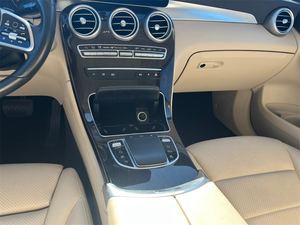 SUV 4MATIC 2021 d'occasion en parfait état, 9 vitesses, 225 CV, 2L, transmission automatique 14 rapports, prêt à la vente - Product Image 3
