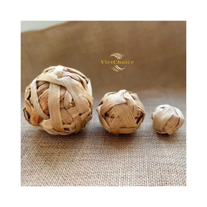 Juguete masticable artesanal de jacinto de agua, pelota segura y natural para conejos - Product Image 4